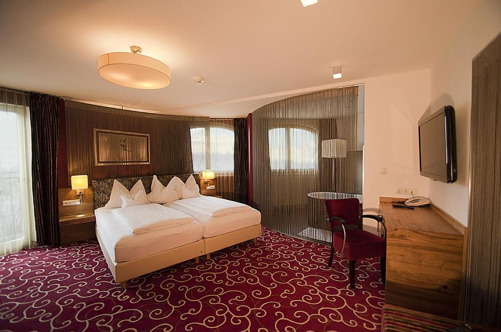 Hotel Rettenberg Kolsass Room photo